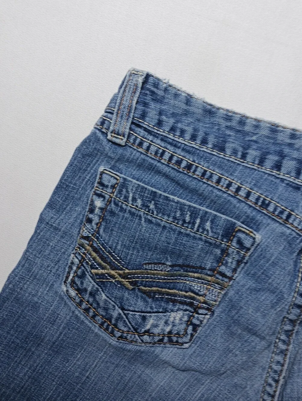 BKE Buckle Womens Star Stretch Flare Jeans 27X29 Medium Blue Wash Ripped Denim